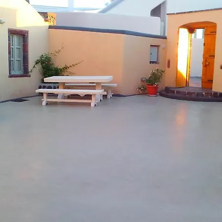 Filotimo Cave Aparthotel