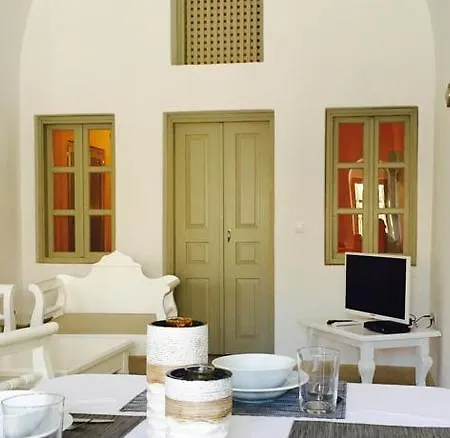 Filotimo Cave Aparthotel