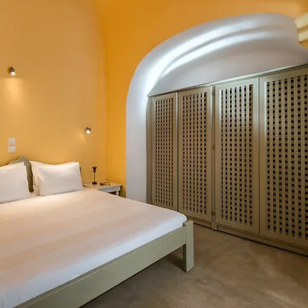 Aparthotel Filotimo Cave 3*