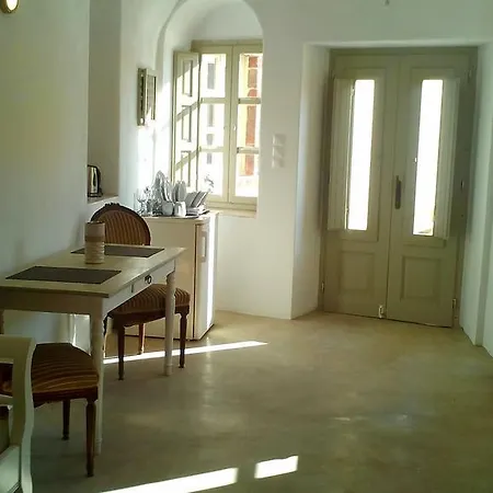 Filotimo Cave 3* Пиргос