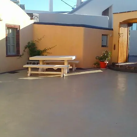 Filotimo Cave Aparthotel Pyrgos Kallistis
